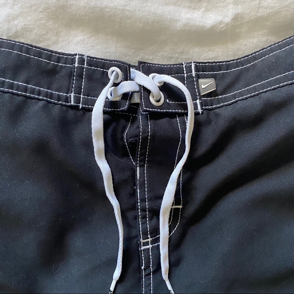 Nike Shorts - Picture 2 of 4